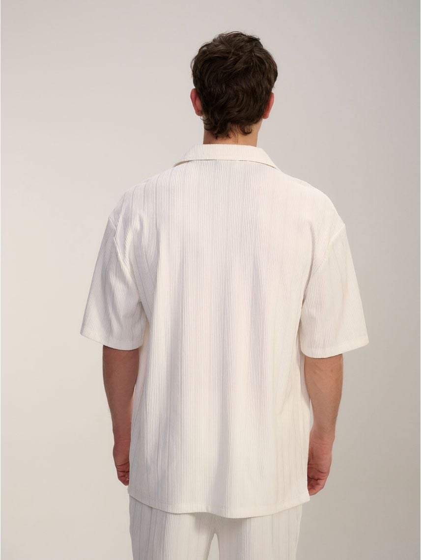 חולצת טקסטורה מכופתרת