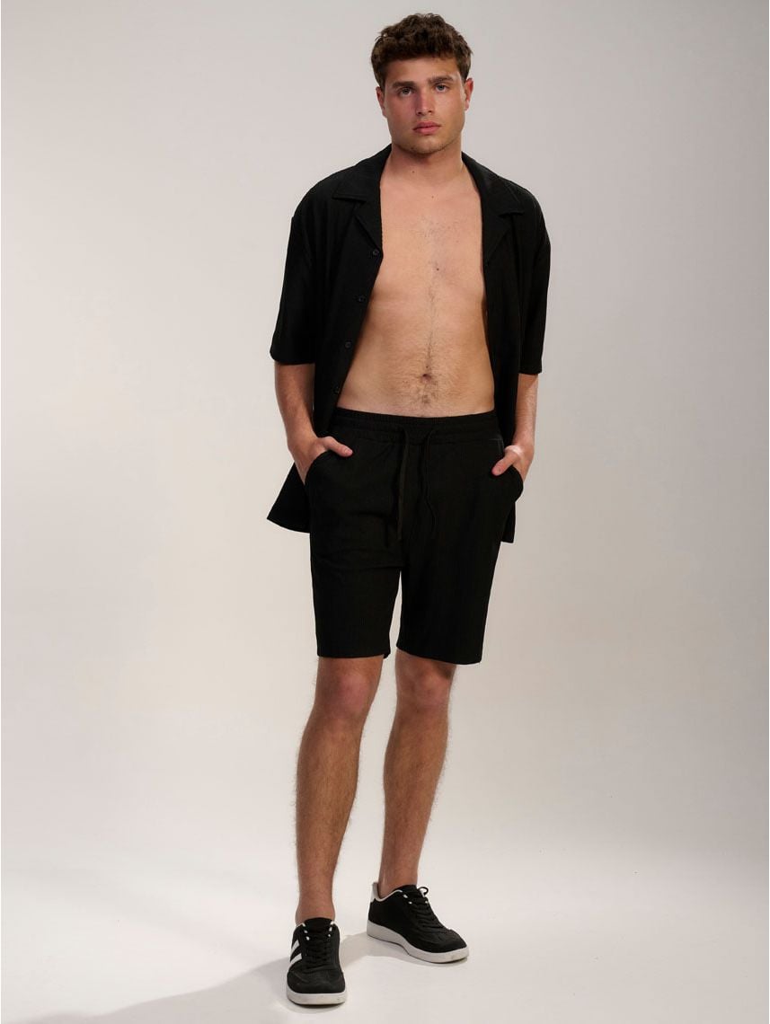 מכנסי טקסטורה קצרים