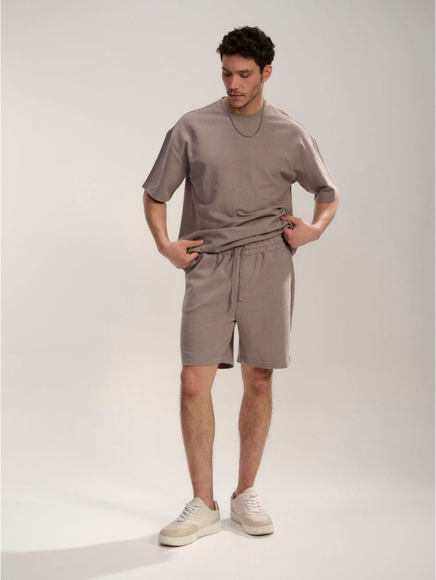 מכנסי טקסטורה קצרים