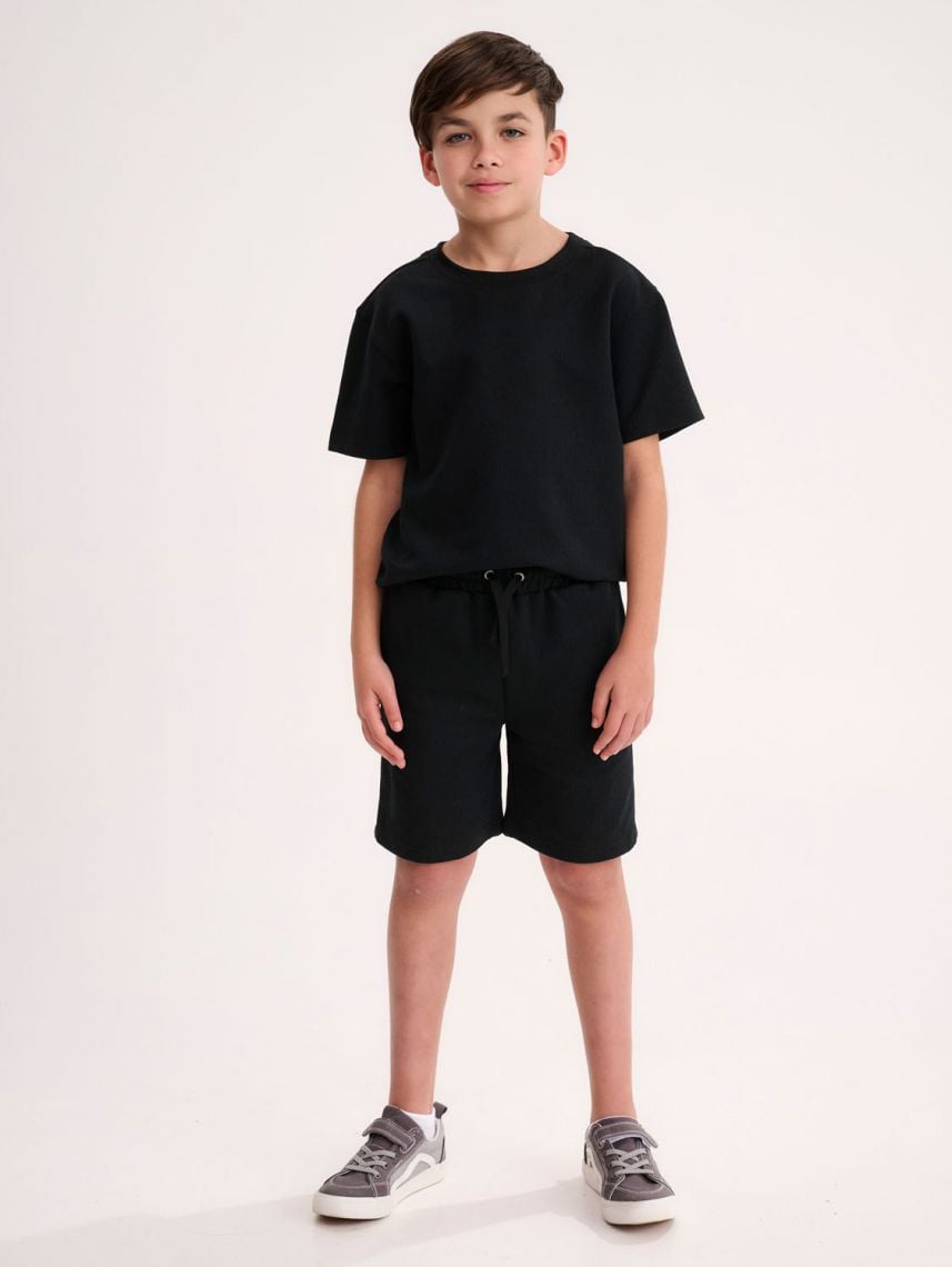 מכנסיים קצרים