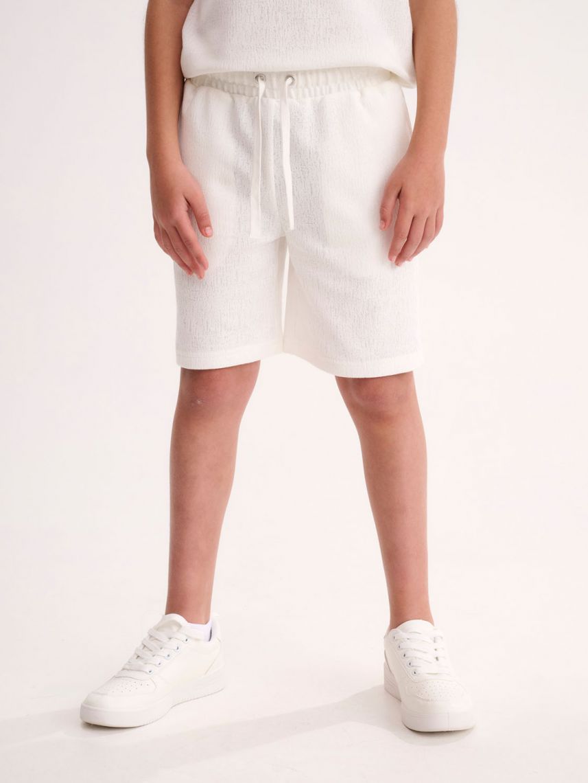 מכנסיים קצרים