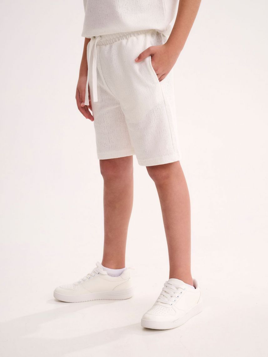 מכנסיים קצרים