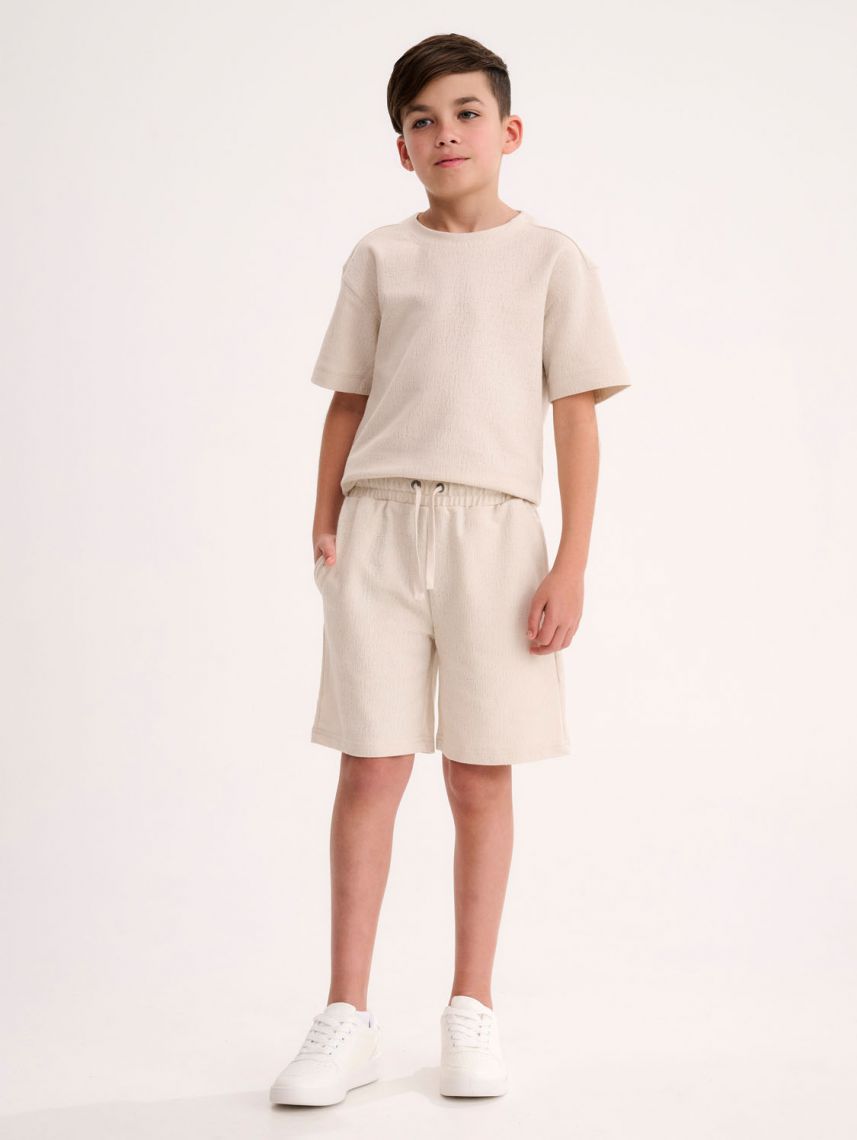 מכנסיים קצרים