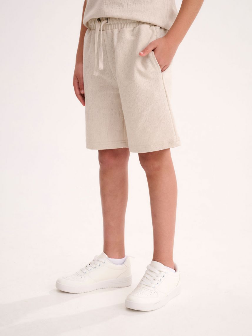 מכנסיים קצרים