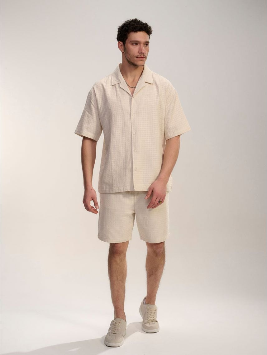 חולצה מכופתרת טקסטורה קצרה