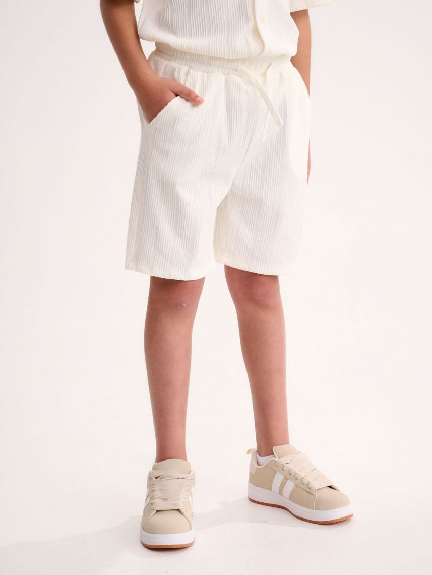 מכנסיים קצרים