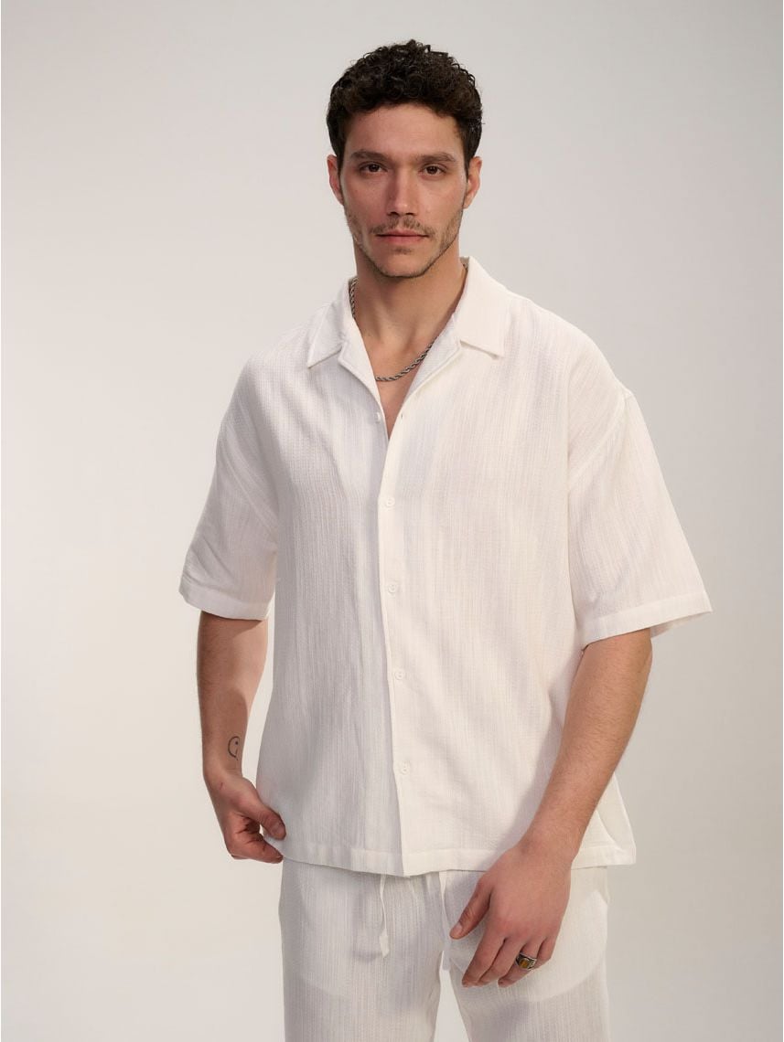 חולצה מכופתרת טקסטורה קצרה