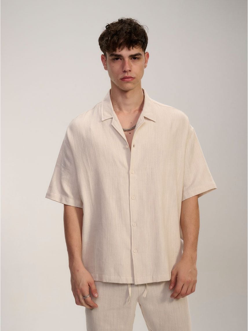 חולצה מכופתרת טקסטורה קצרה