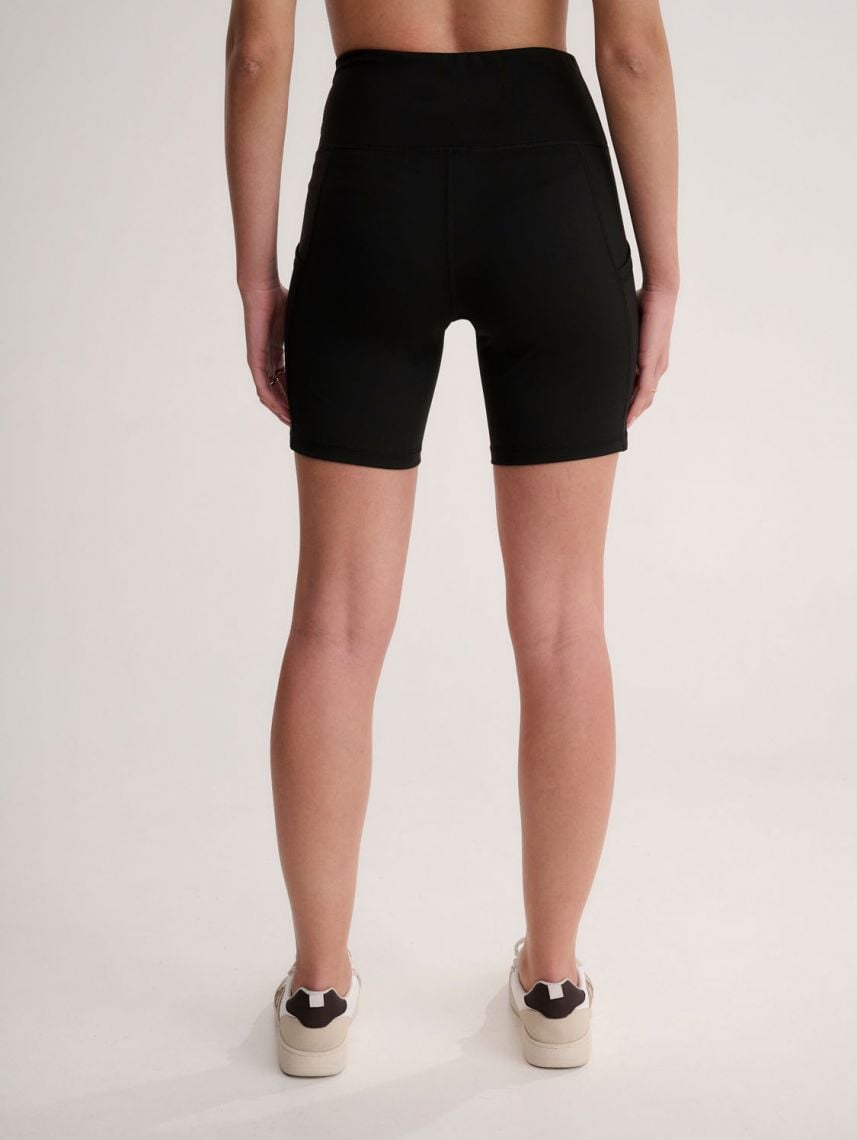 טייץ אקטיב קצר