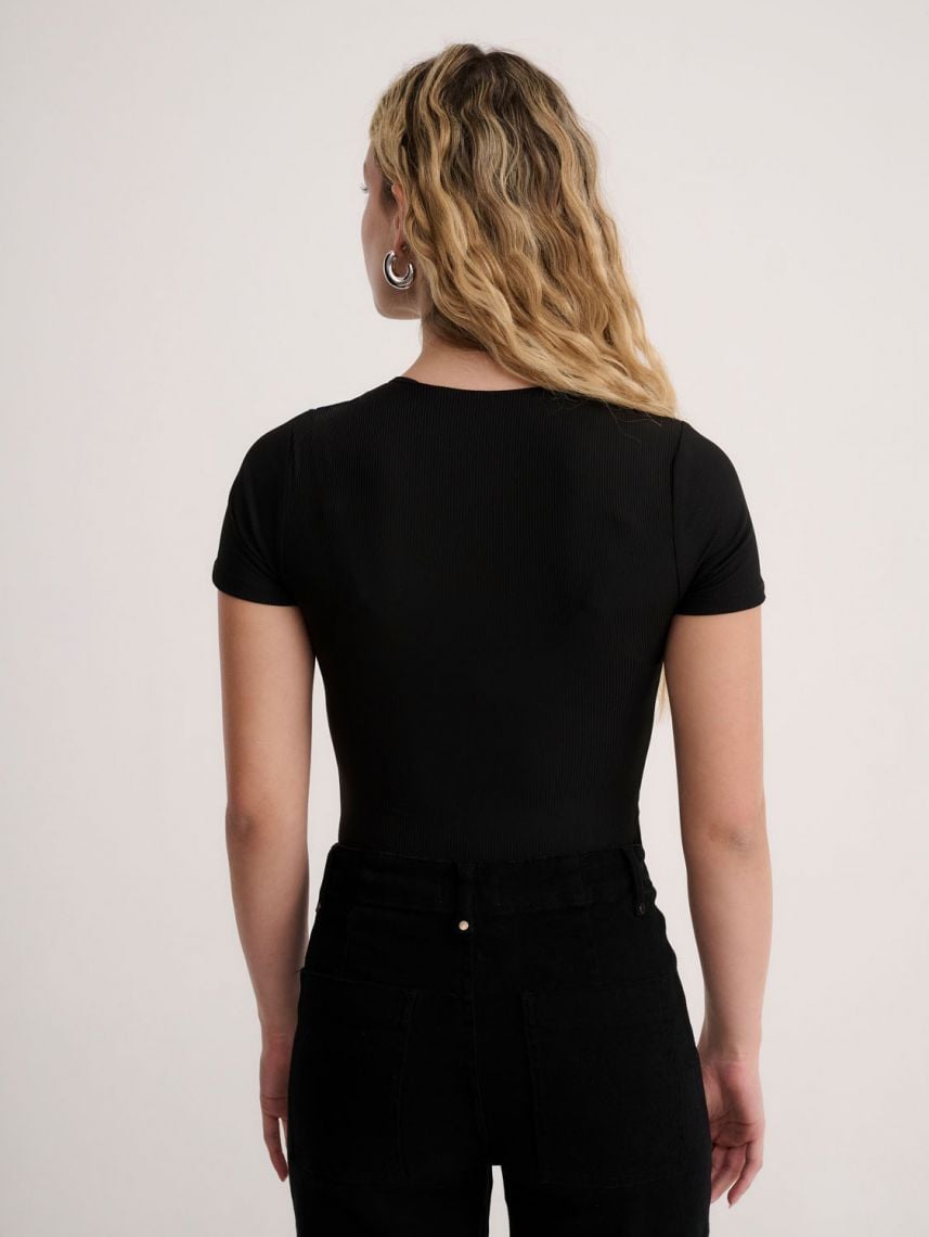 בגד גוף קצר