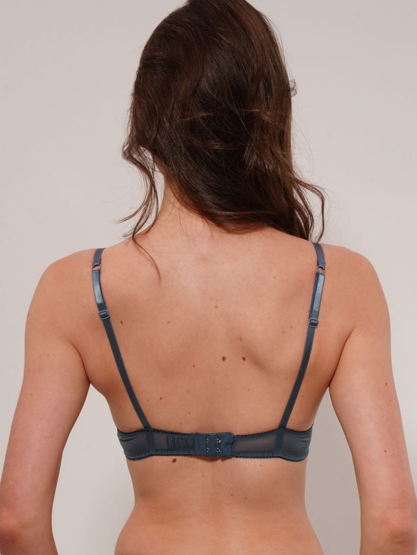 חזיית פוש-אפ