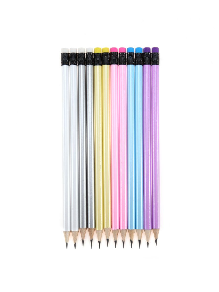 חבילת עפרונות צבעוניים