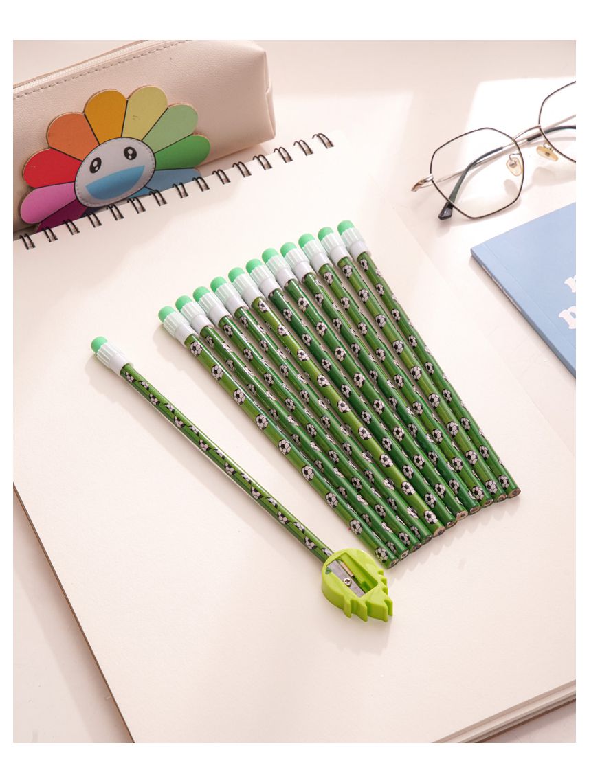 סט 12 עפרונות ומחדד