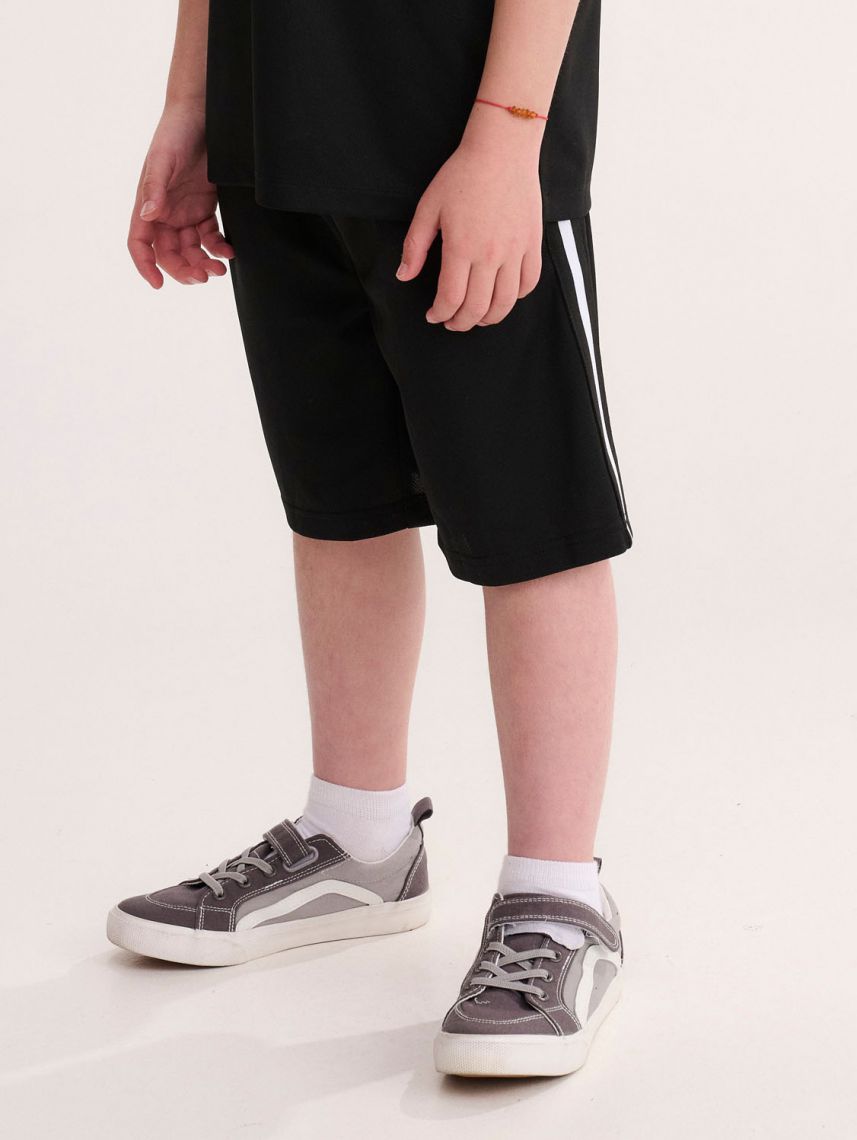 מכנסי אקטיב פסים קצרים