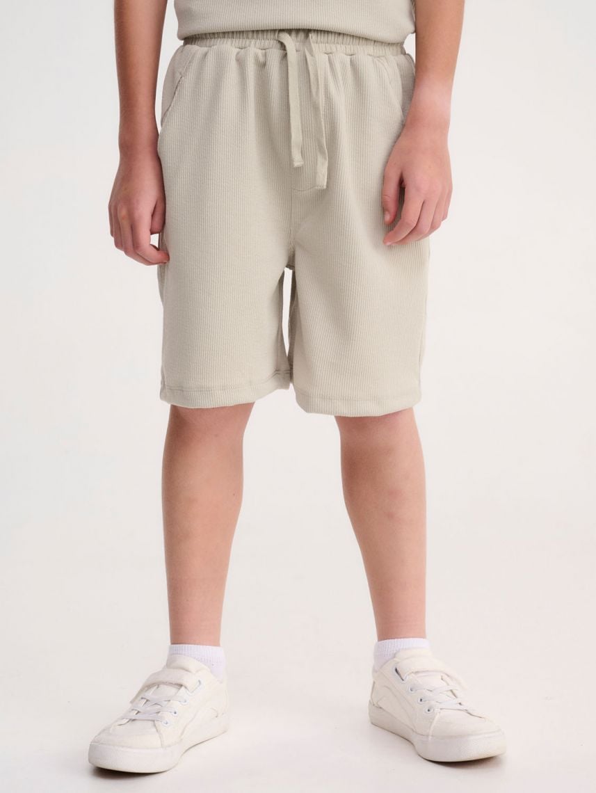 מכנסי ברמודה