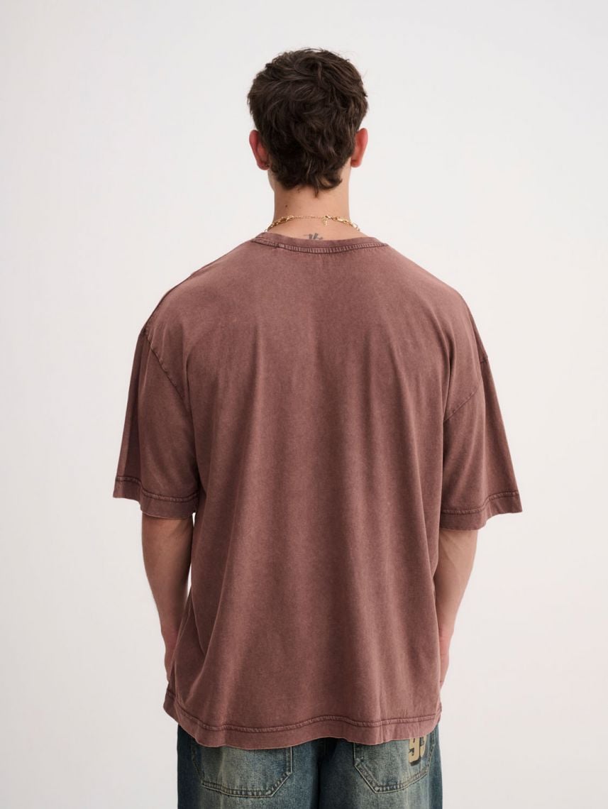 טי-שירט קצרה