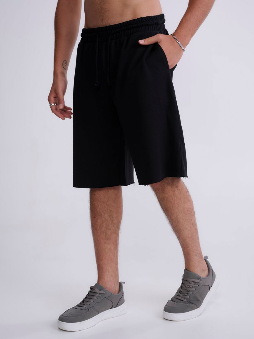 מכנסיים קצרים עם סיומת פרומה