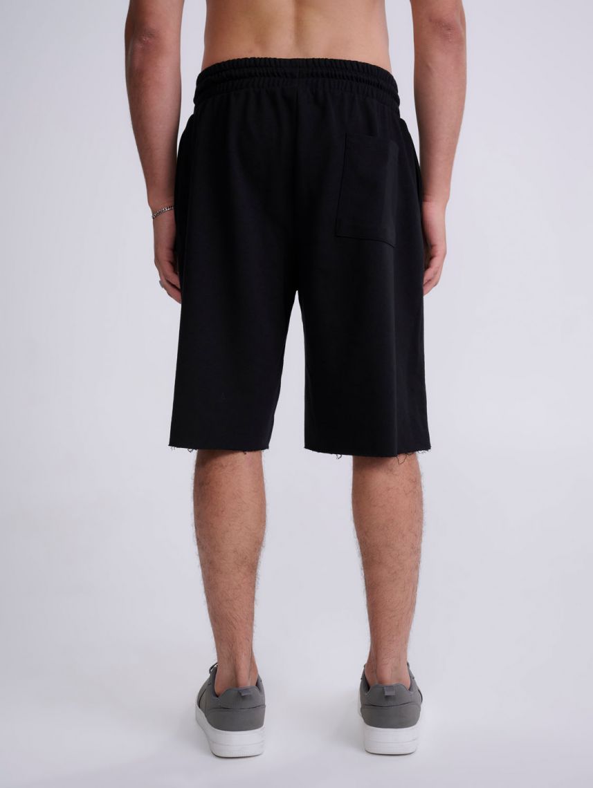 מכנסיים קצרים עם סיומת פרומה