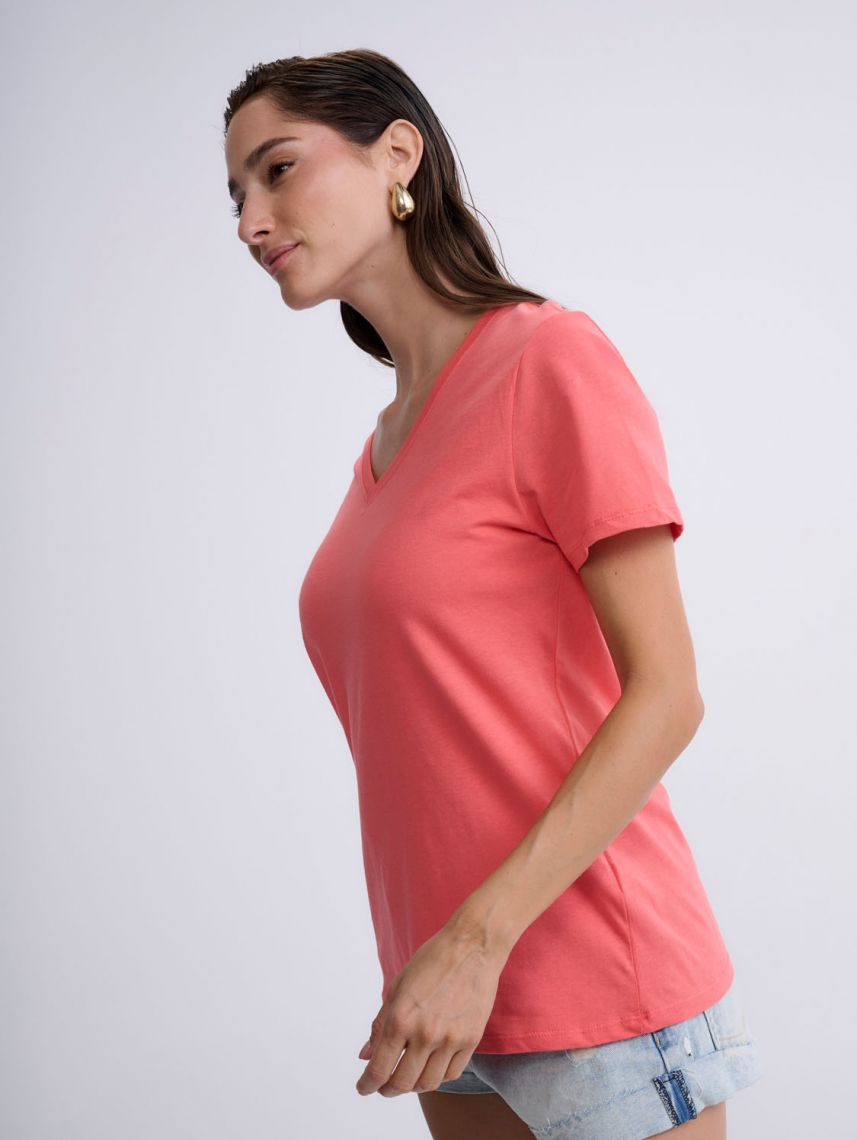 טי-שירט V בייסיק