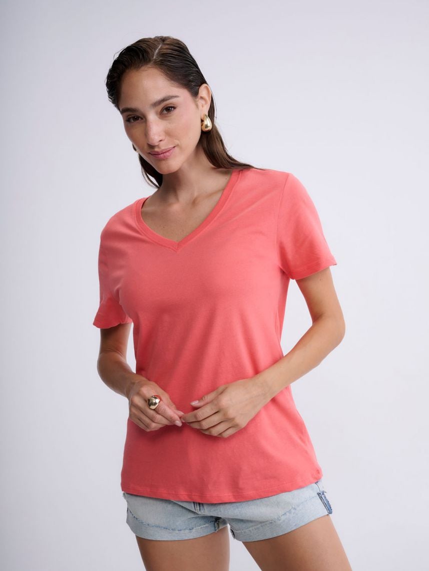 טי-שירט V בייסיק