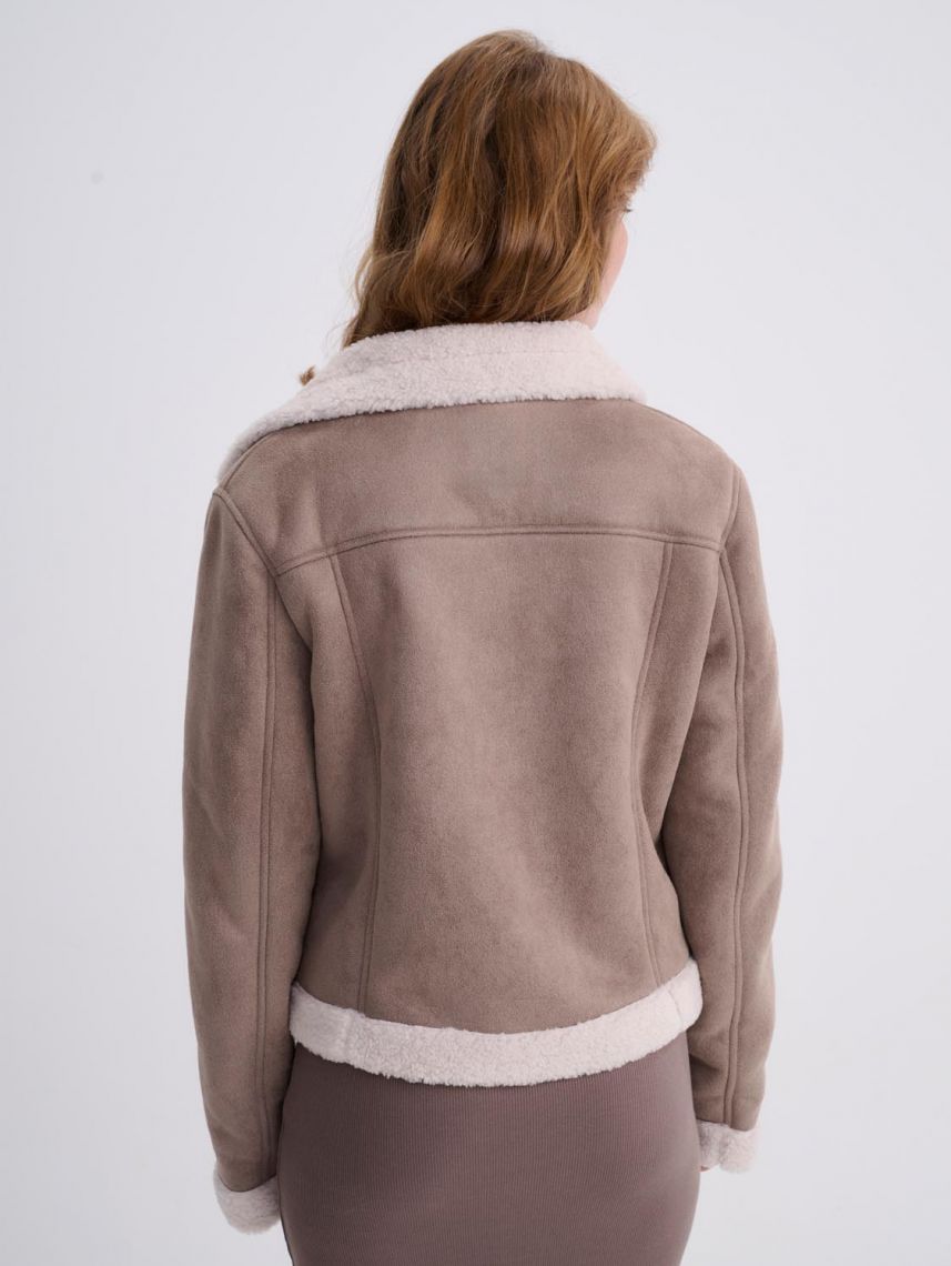 ג’קט עם בטנה פרוותית