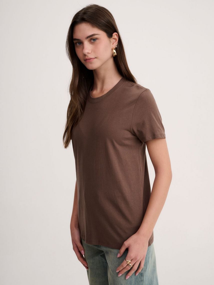 טי-שירט U בייסיק