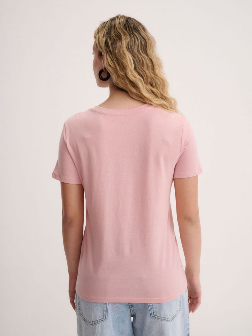 טי-שירט V בייסיק