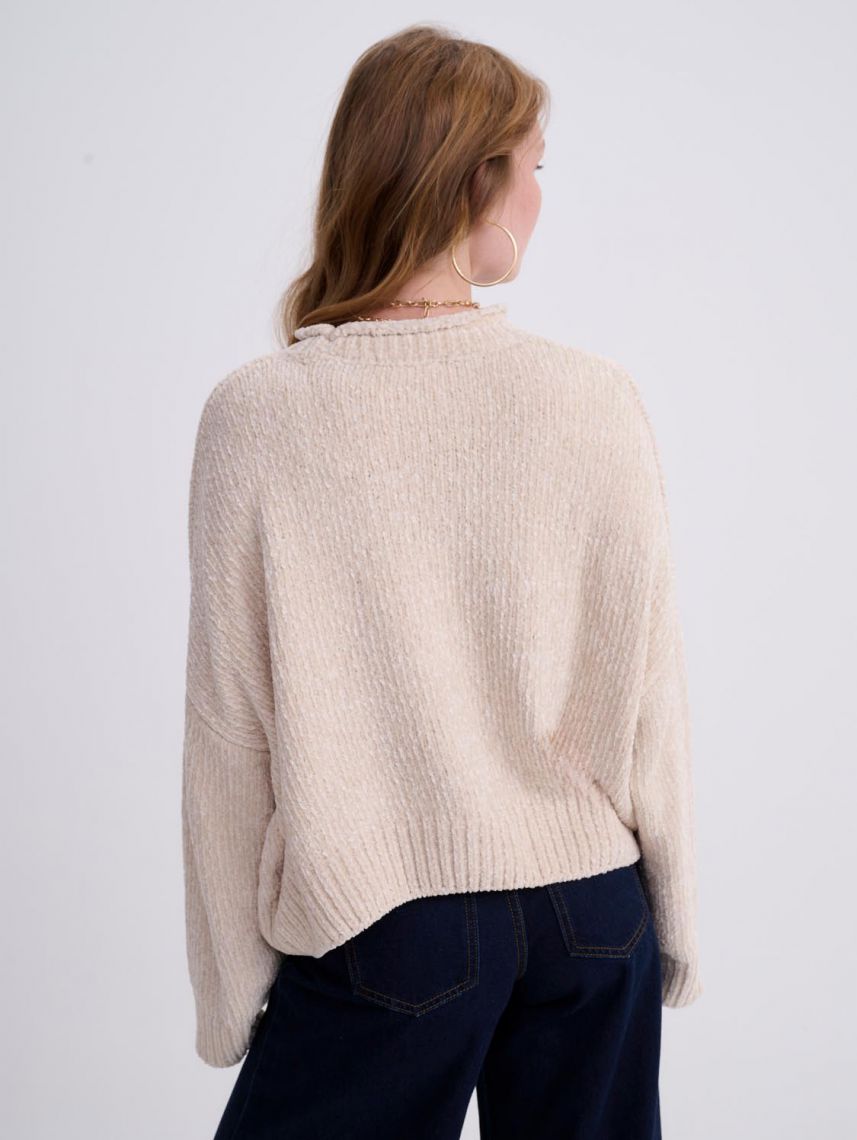 סוודר שניל עם צווארון גבוה