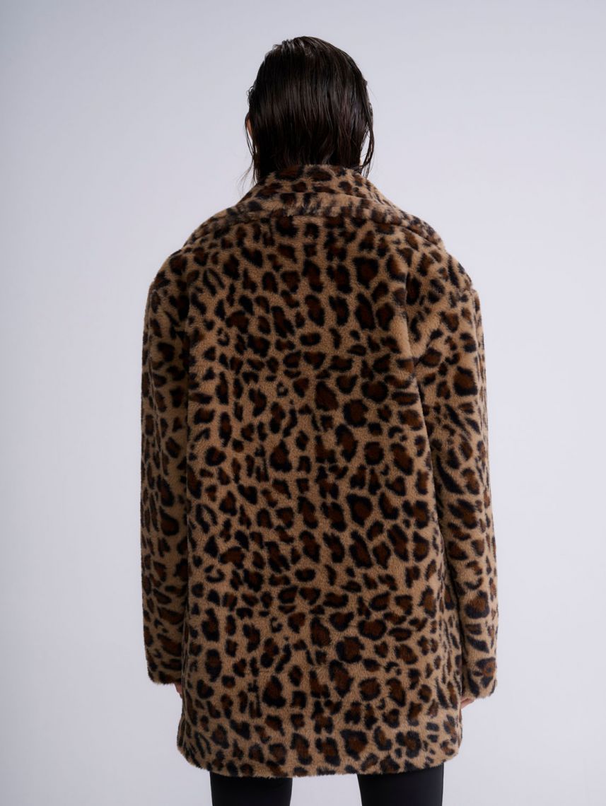 מעיל פרוותי ארוך