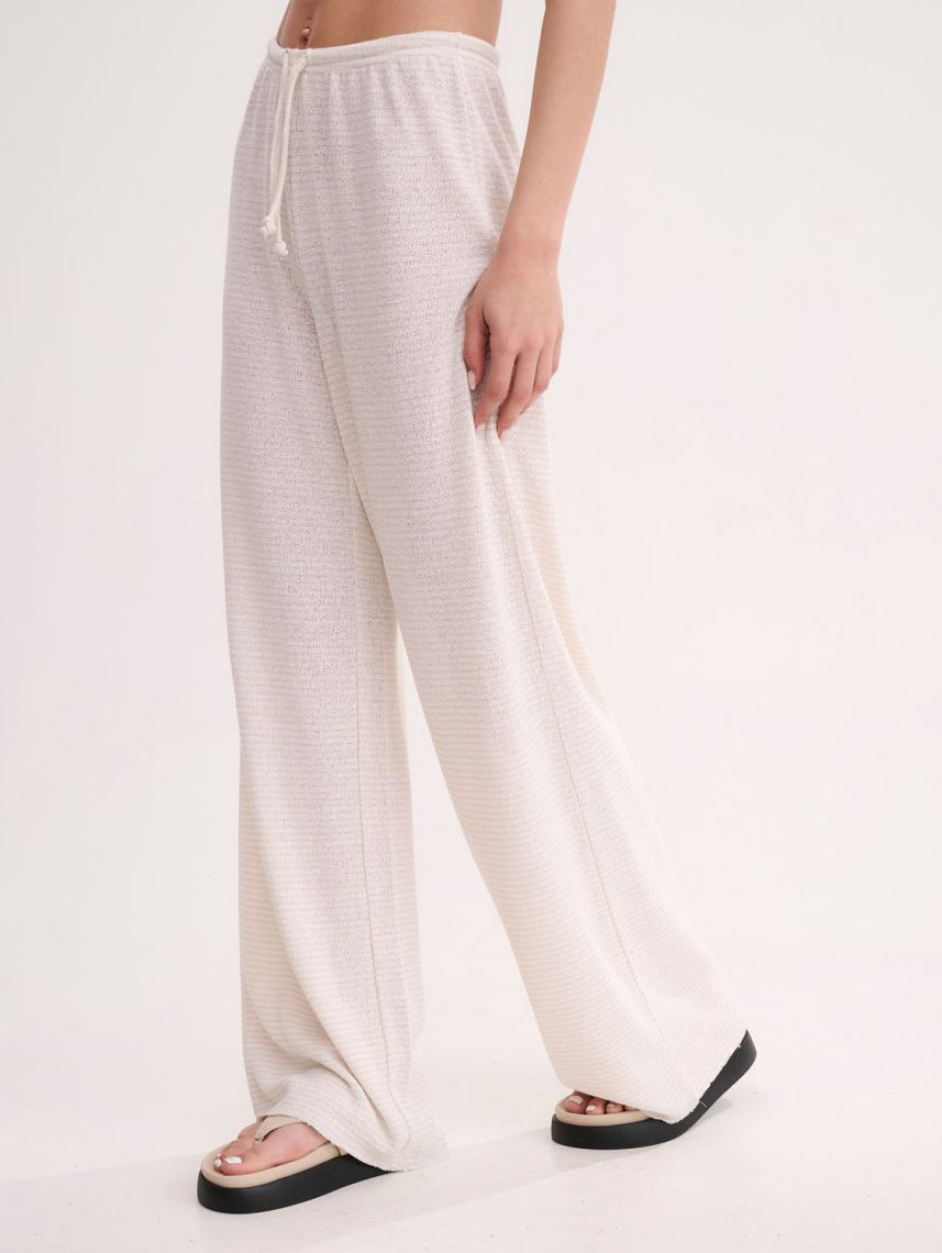 מכנסי חוף סרוגים