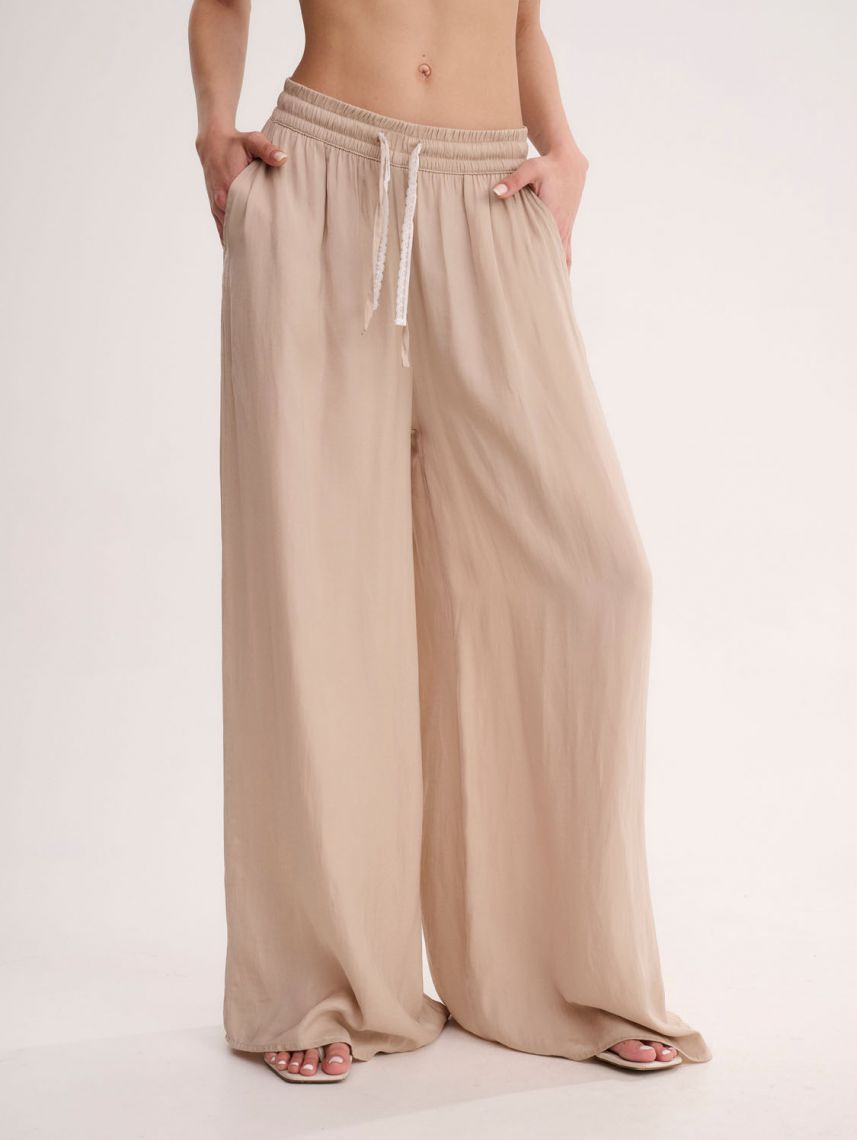 מכנסיים ארוכים נשפכים