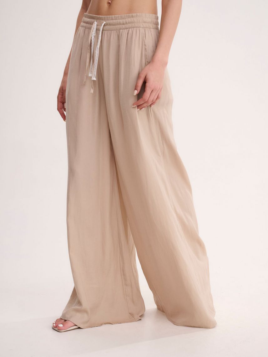 מכנסיים ארוכים נשפכים