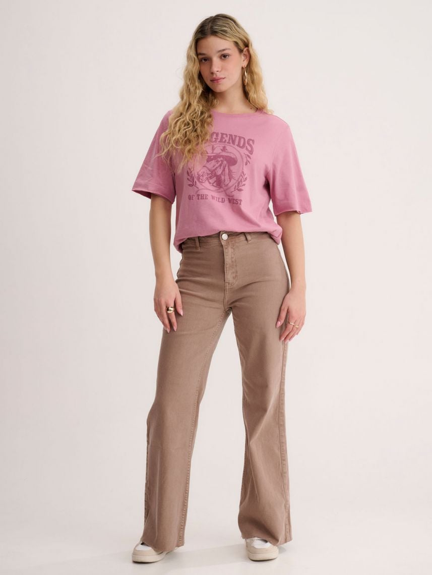 ג’ינס עם סיומת פרומה