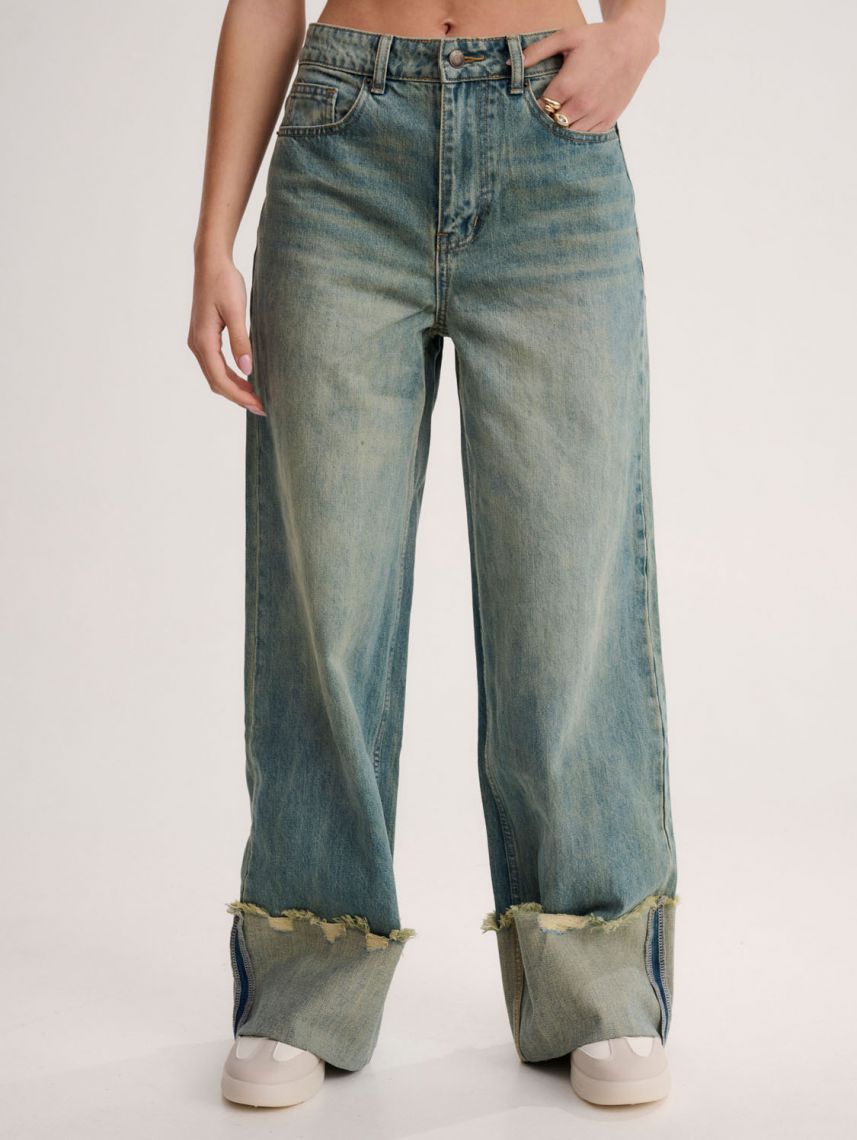 ג’ינס רחב עם מכפלת