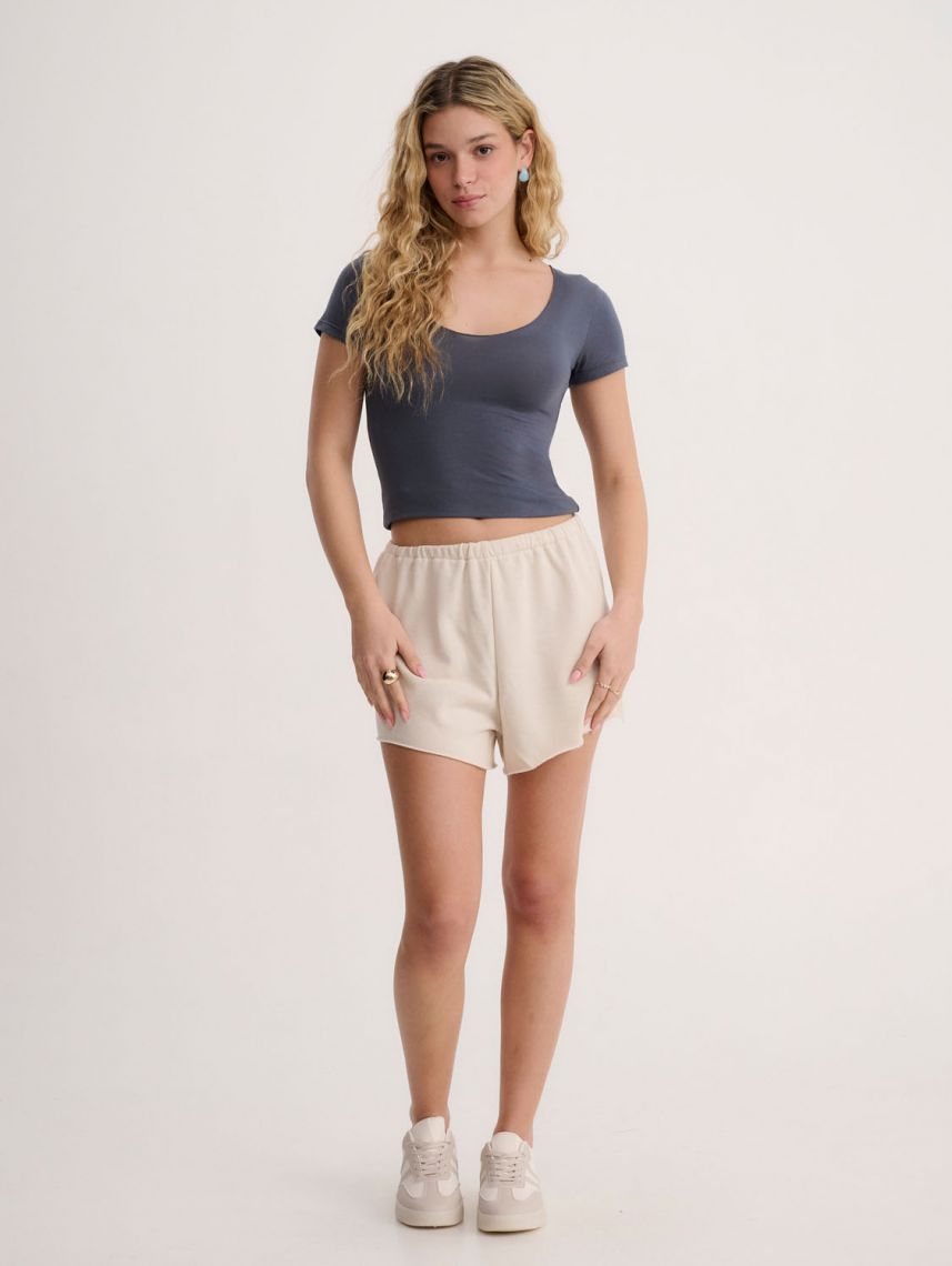 מכנסיים קצרים