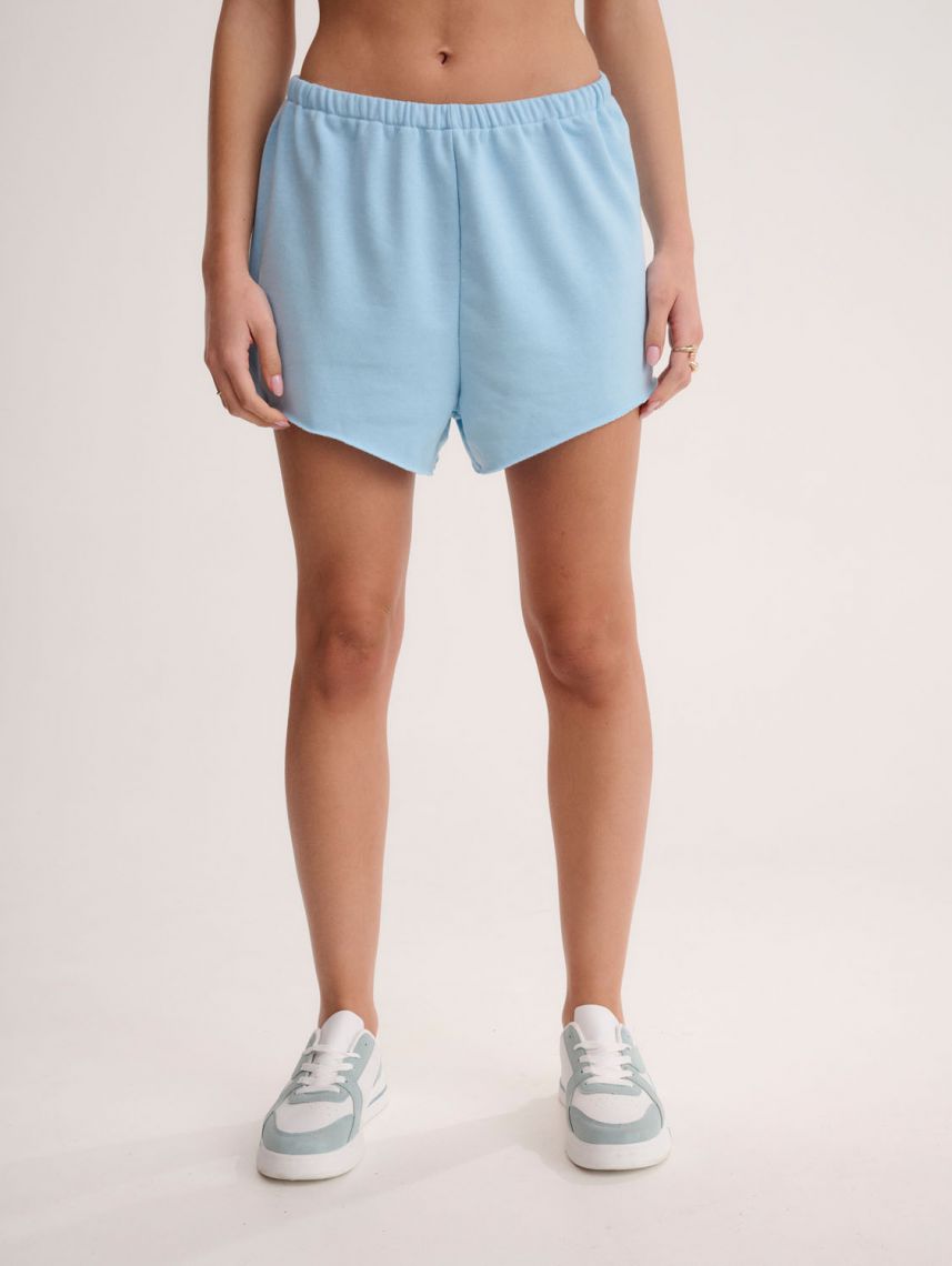 מכנסיים קצרים