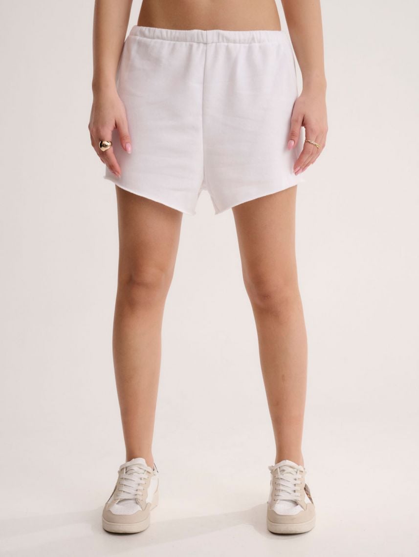 מכנסיים קצרים