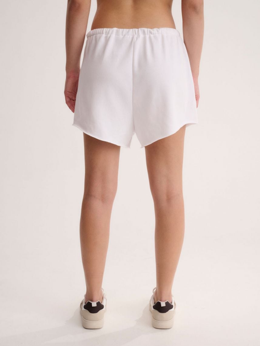 מכנסיים קצרים