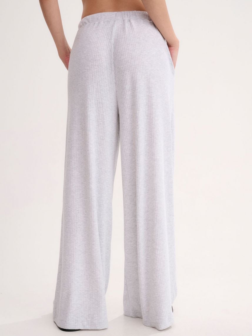 מכנסי סריג רחבים