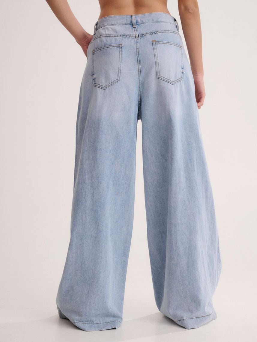 ג’ינס רחבים