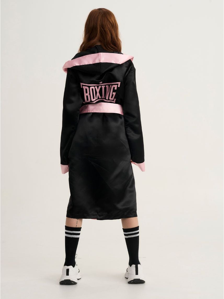 חלוק לתחפושת מתאגרפת