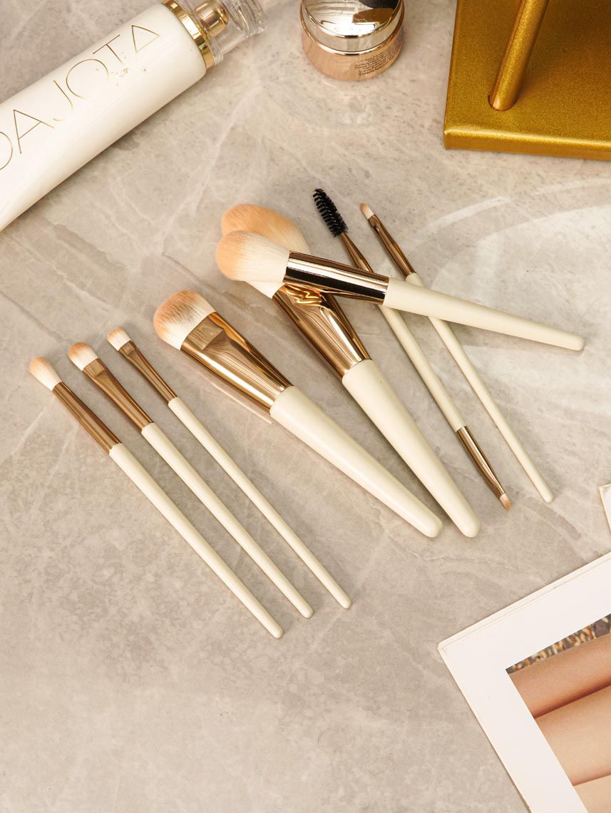 סט 8 מברשות איפור