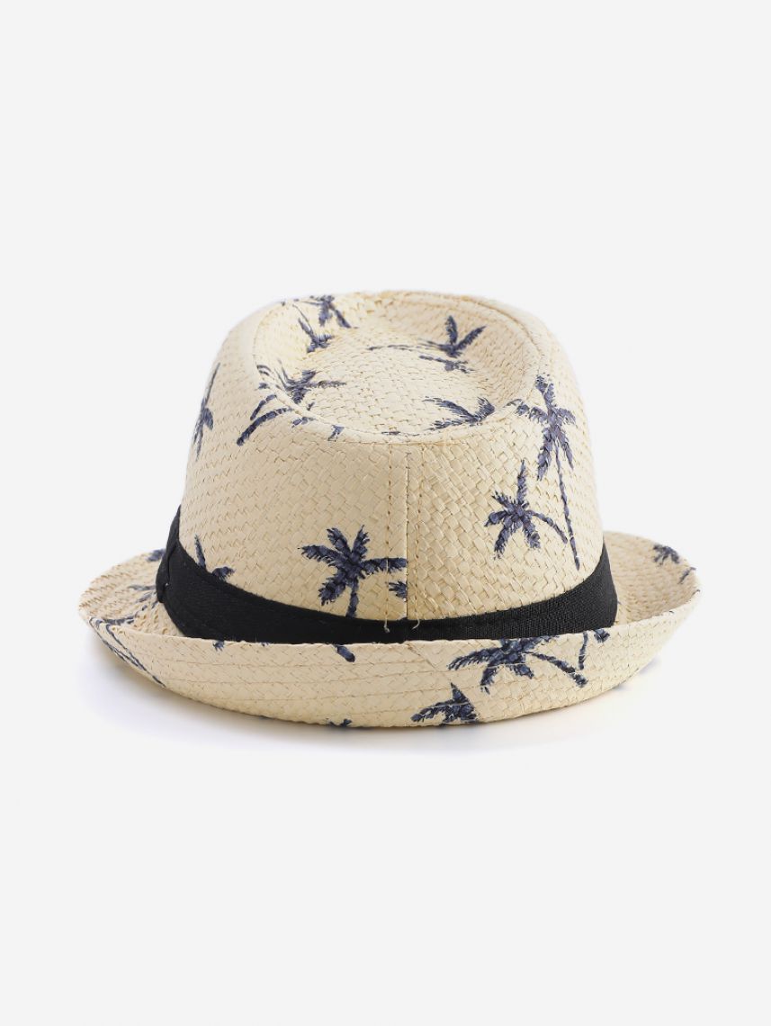 כובע קש לבנים