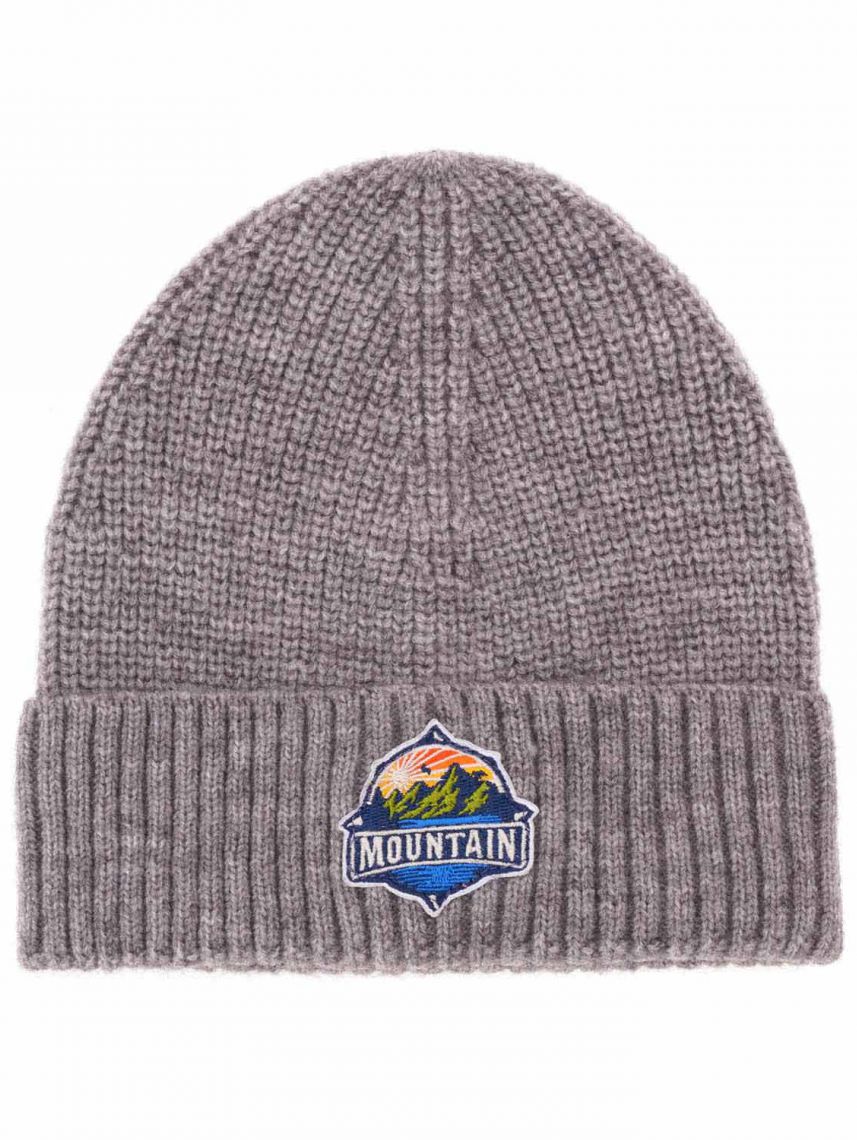 כובע צמר עם פאצ’