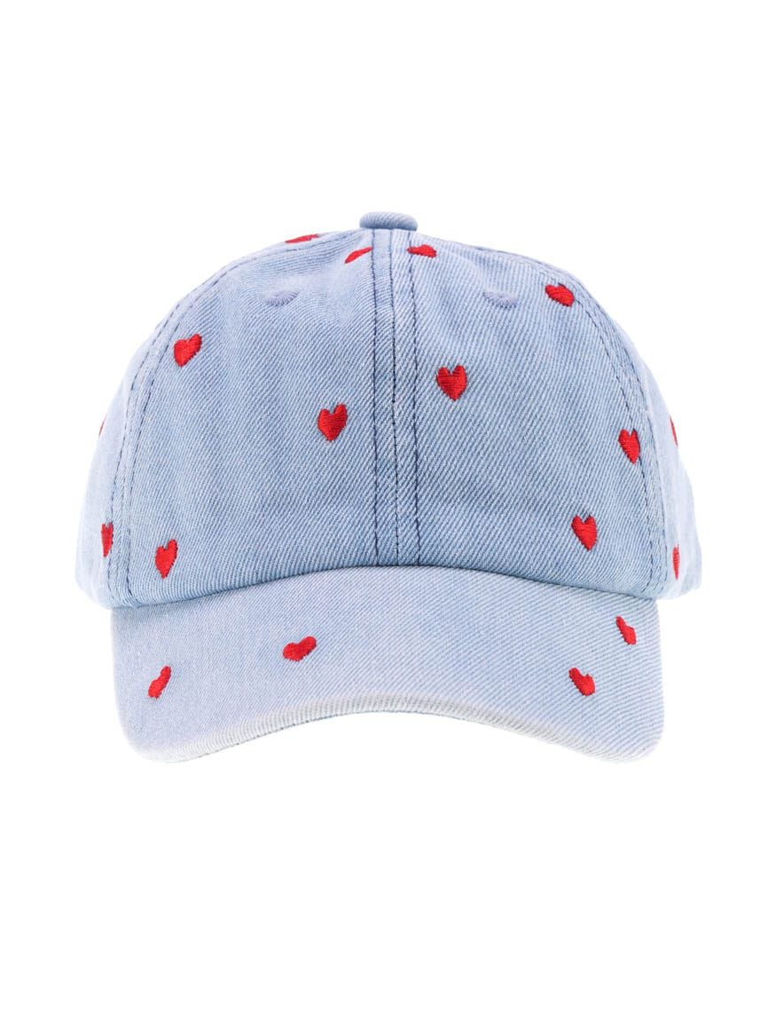 כובע מצחיה עם רקמת לבבות