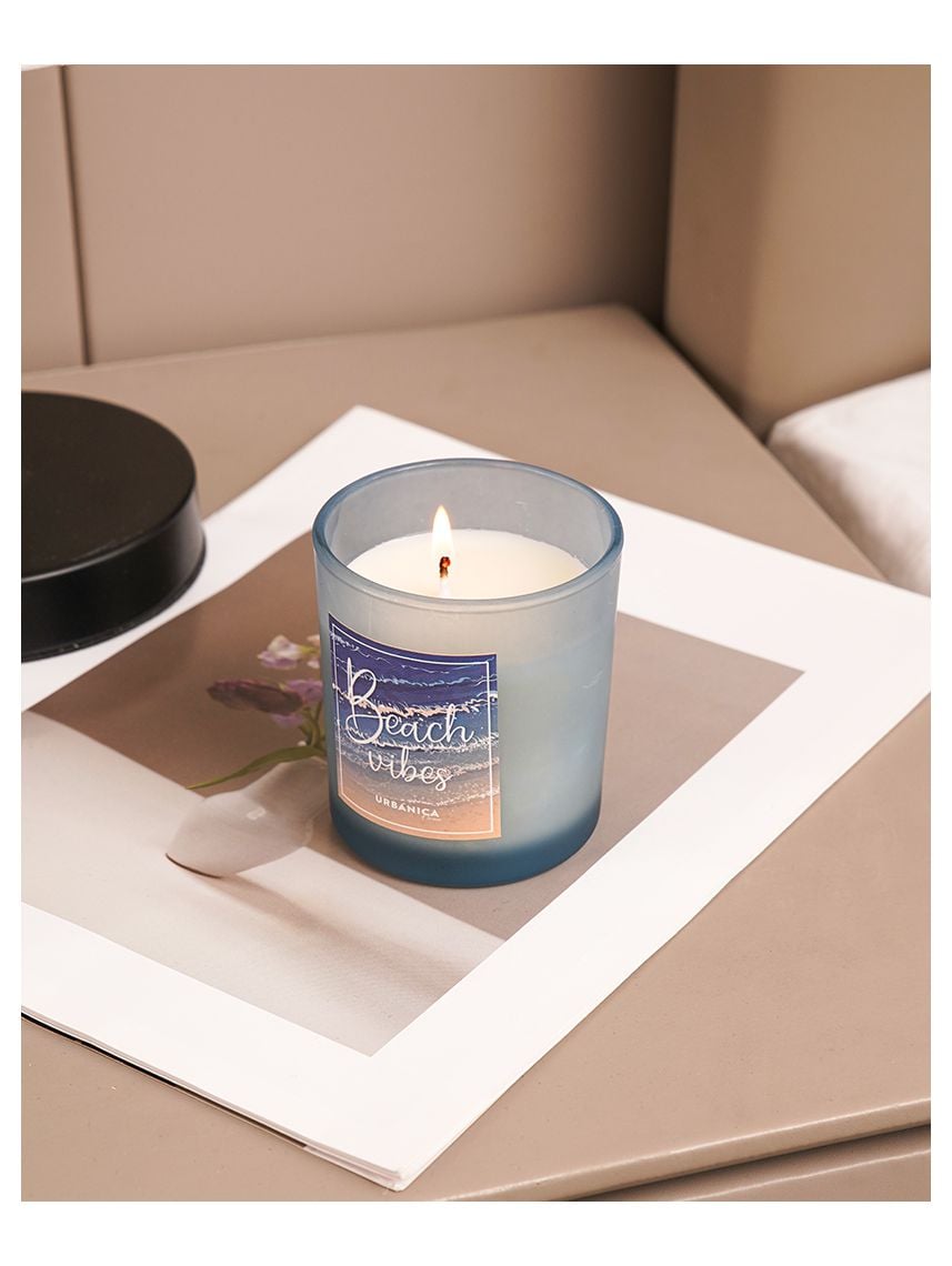 נר במעמד זכוכית