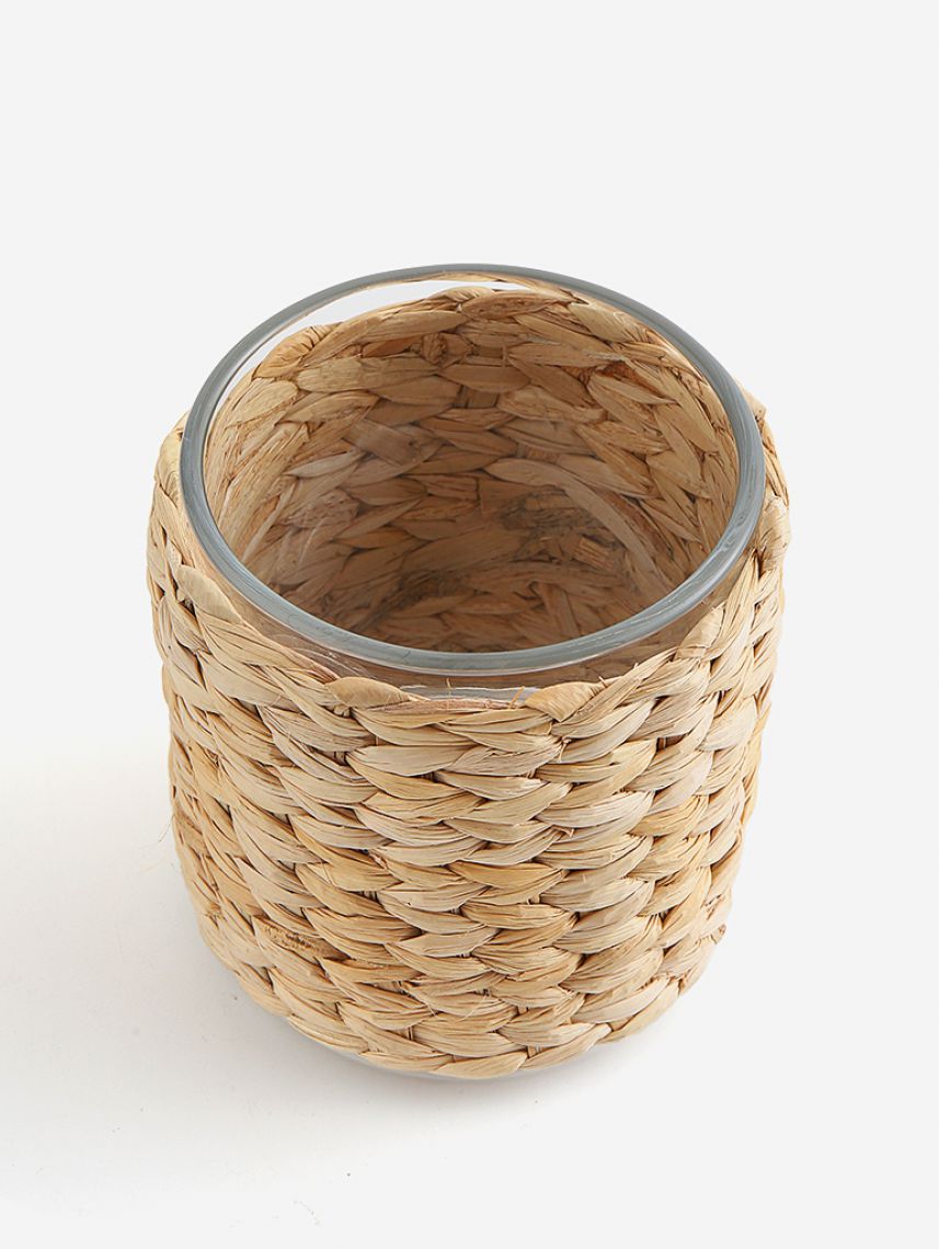 מעמד לנר מעוטר קש