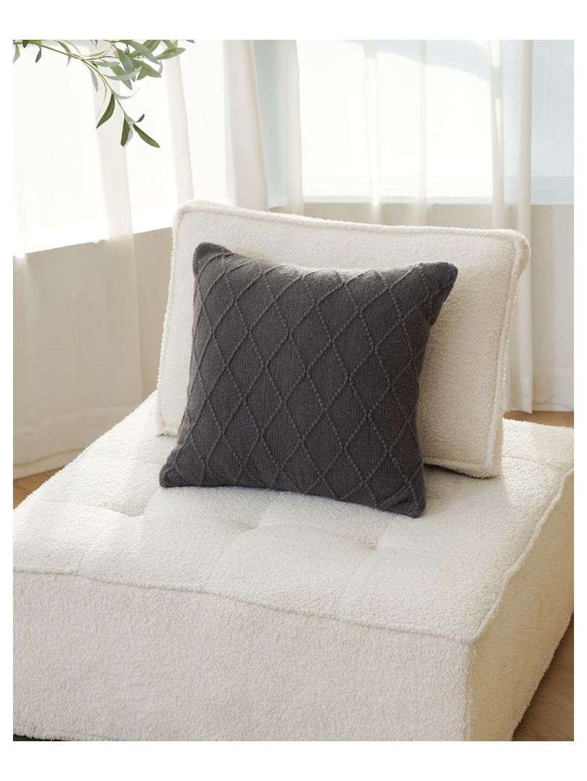 כרית נוי מרובעת