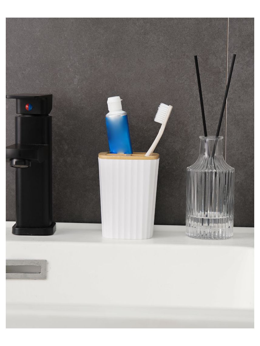 מעמד מברשות שיניים