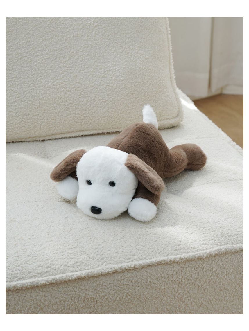 בובת כלב שוכב